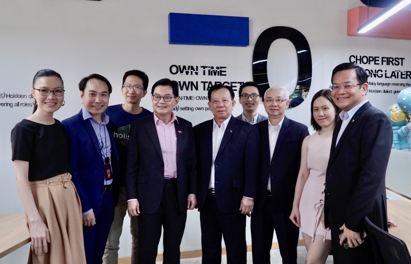 Singapore's deputy prime minister visits Block71 Saigon