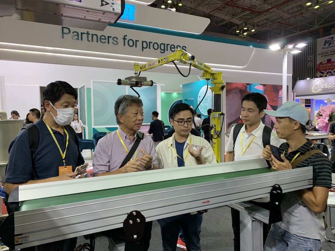Plastics firms seek new ways to sail through the slowdown