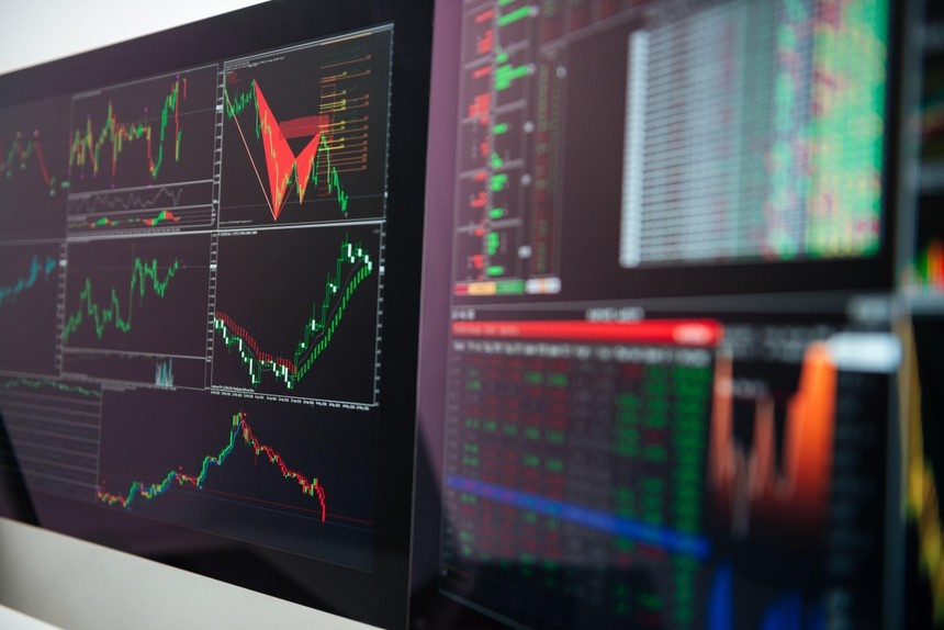 Stock market reacts sharply to US tariffs