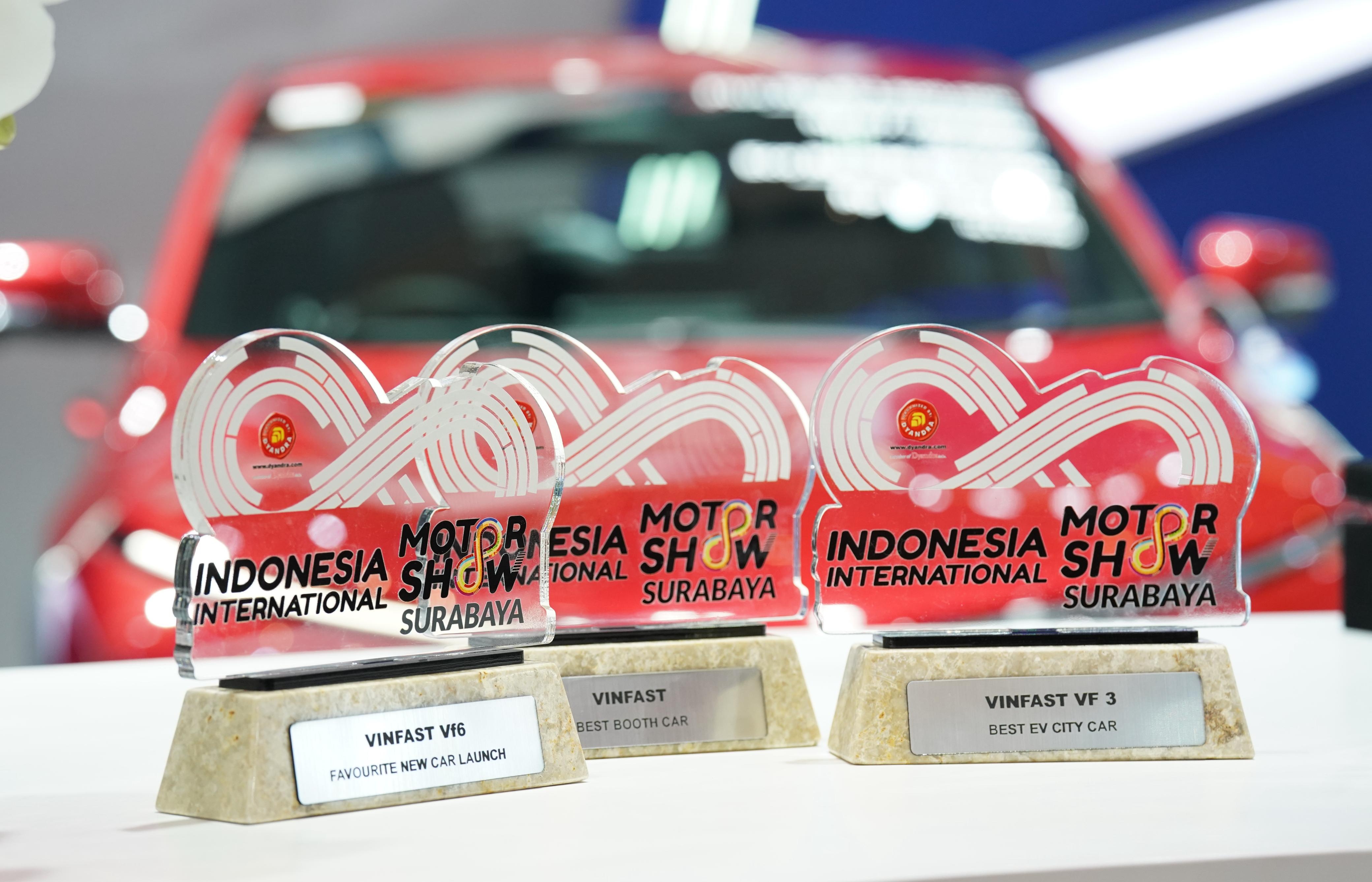 VinFast wins four awards at IIMS Surabaya 2025