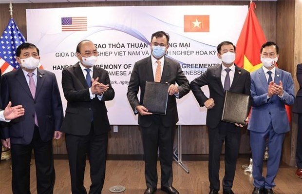 Vingroup, US firm become strategic partners in digital transformation